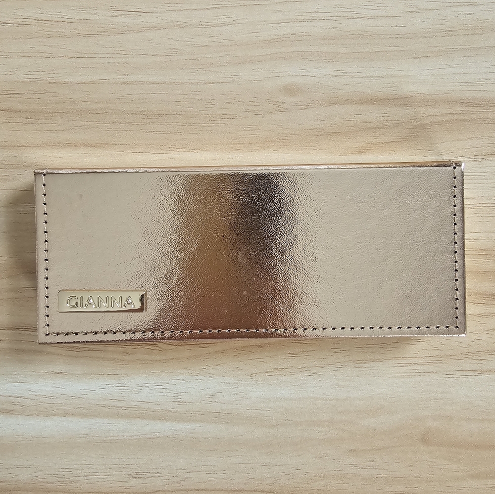 LAST CHANCE: Adept Cosmetics Gianna Face Palette